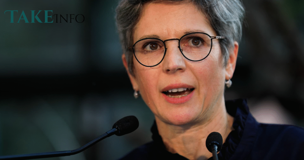 sandrine rousseau gabriel attal retraite